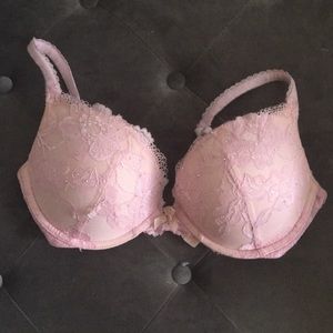 Victoria’s Secret body by Victoria 34D pink bra